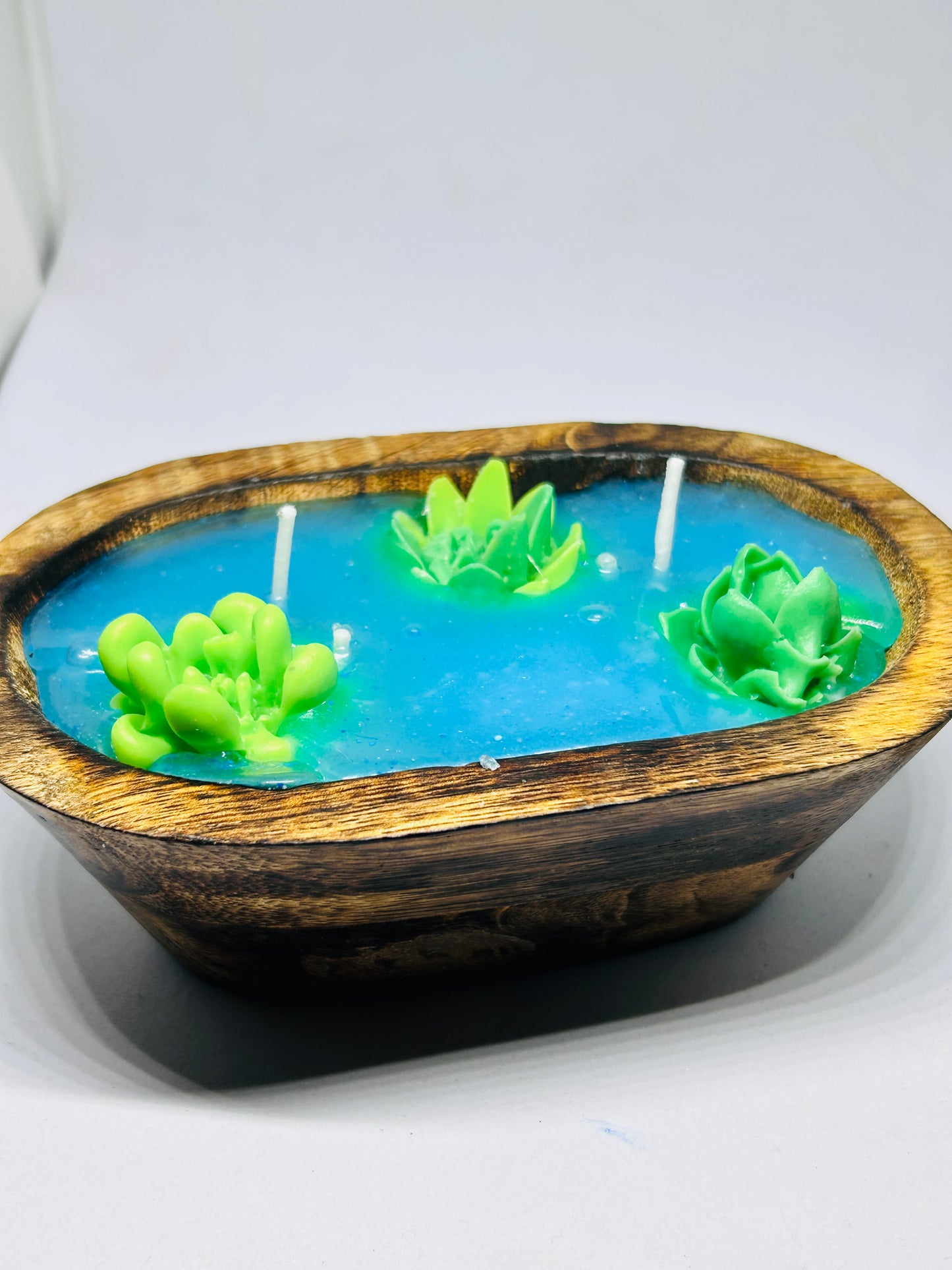 Blue pond Boat candle
